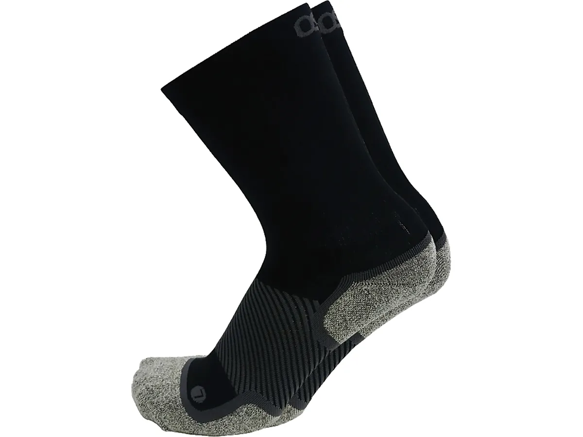 OS1st_WIDE-Wellness-Socks_crew_black_1_240422_181142